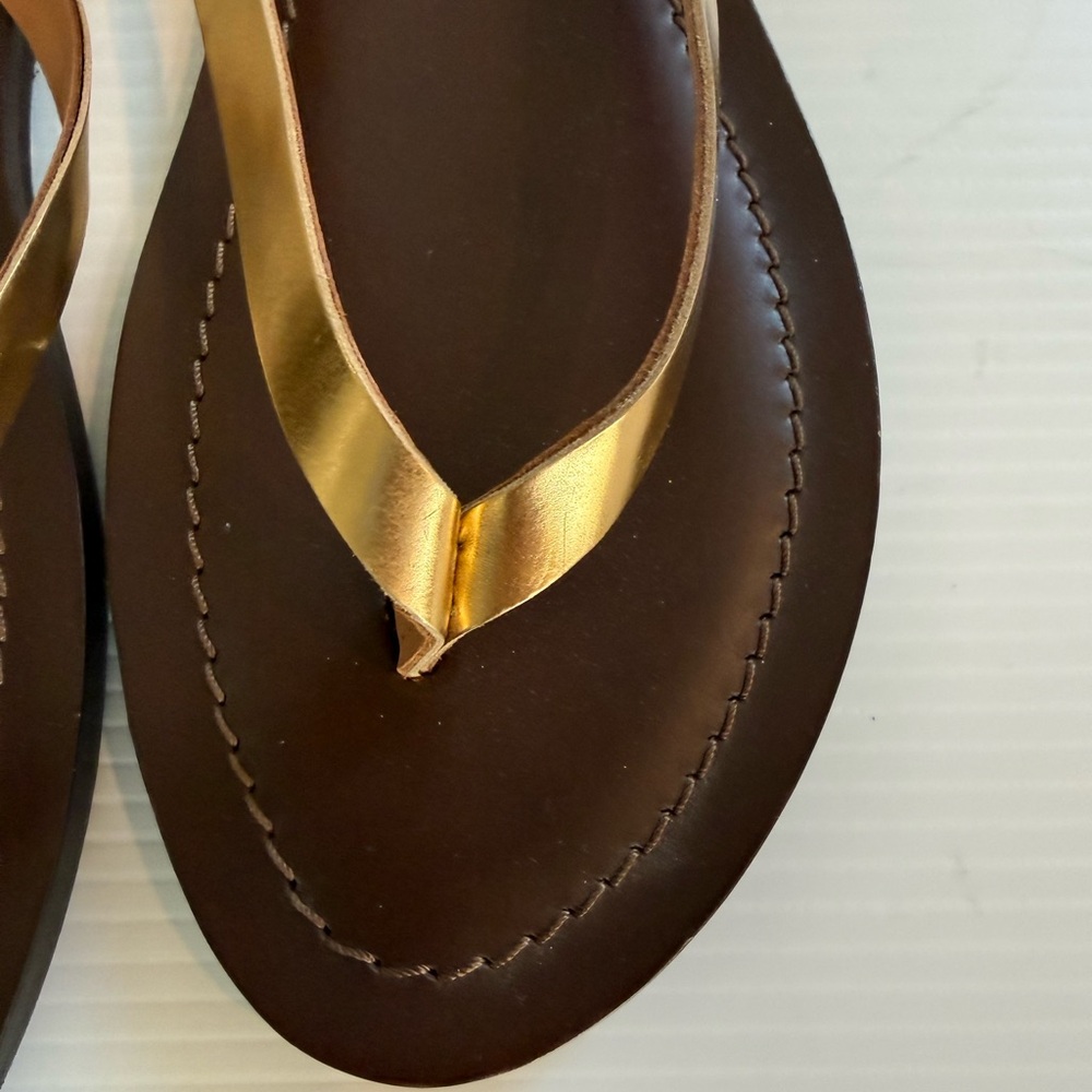 GARNET HILL Gold Sandals - Picture 5 of 10